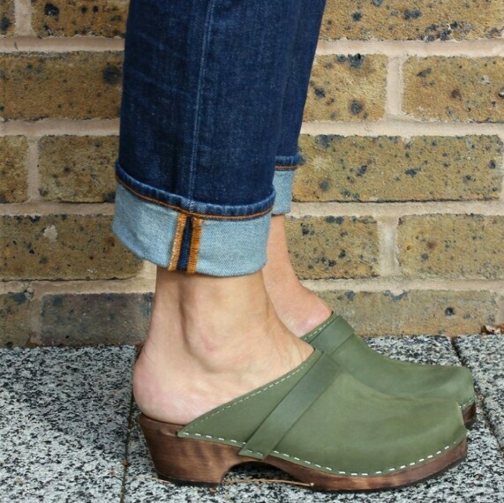 Lotta clogs, size 37, great olive green color
